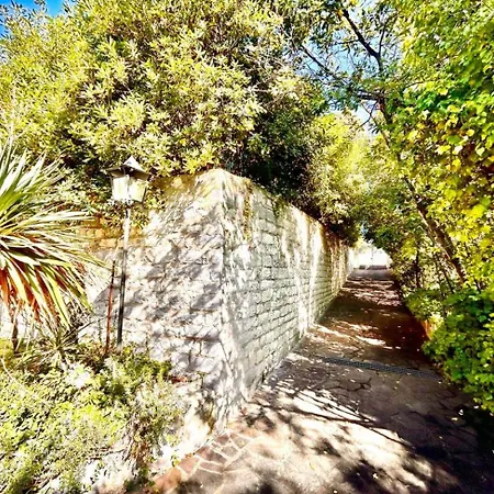 Valery, بيت للعطل سيرولو